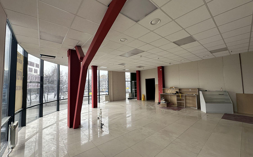 Продается недвижимость  1200 м² фото