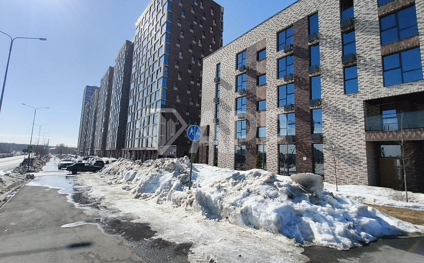 16 м², парковка, остановка фото