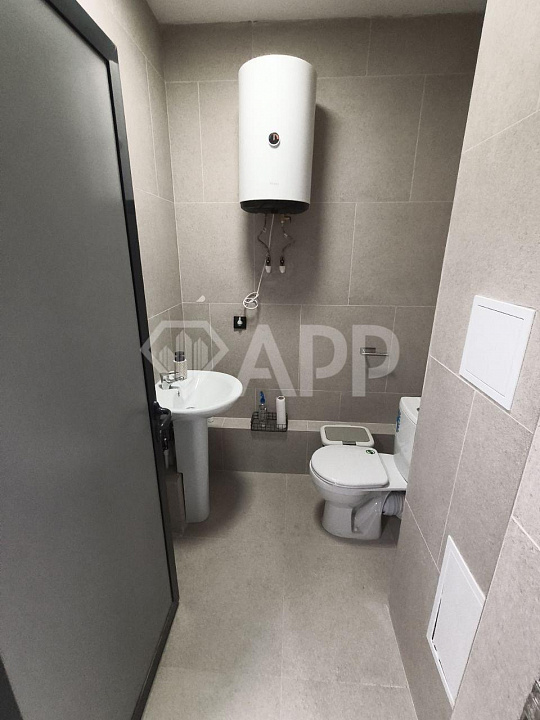 16 м², парковка, остановка фото