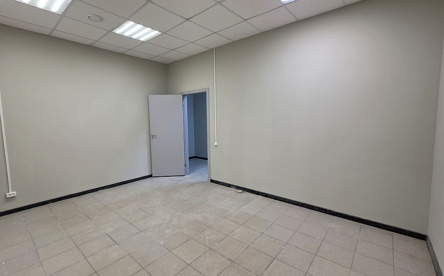 Сдам торговые помещения от 95,7 м² фото