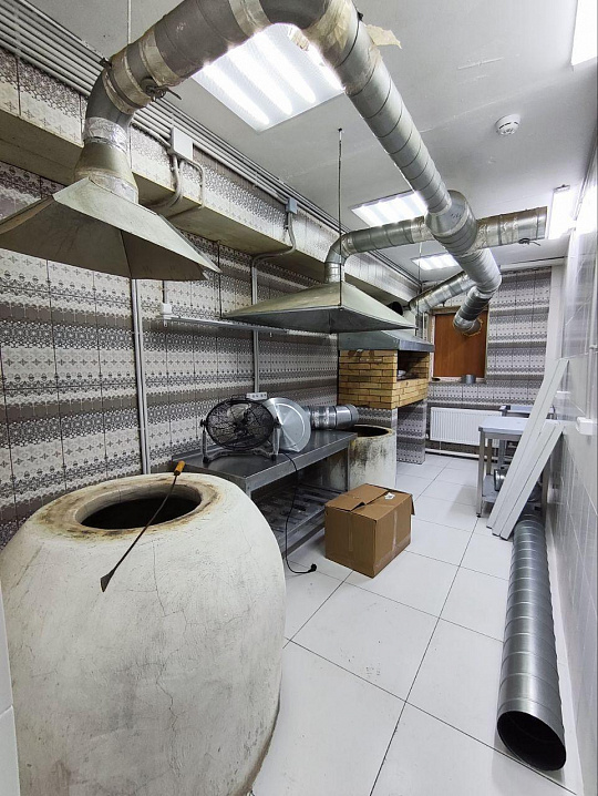 Готовый бизнес под шаурму | 20 м² с оборудованием | Заезжай и работай! |Высокий автопоток фото