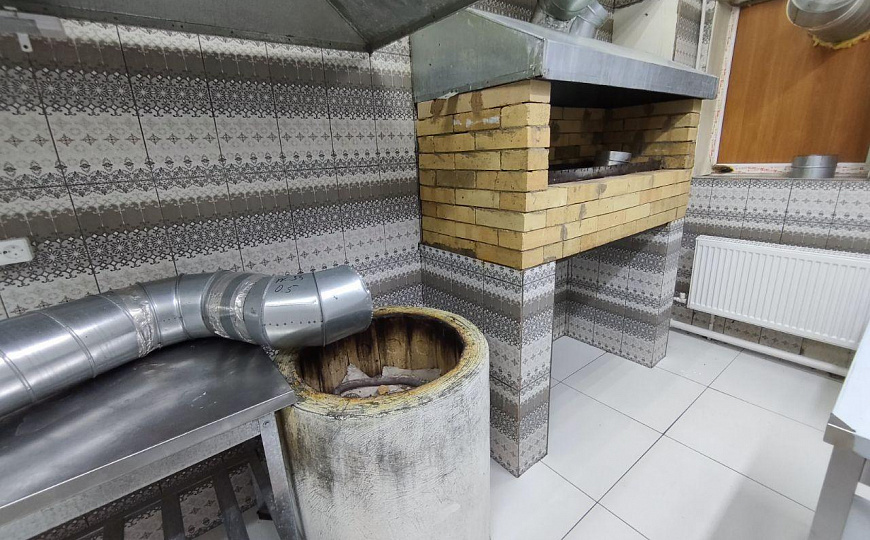 Готовый бизнес под шаурму | 20 м² с оборудованием | Заезжай и работай! |Высокий автопоток фото