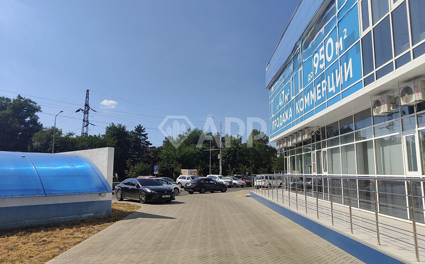 Сдаю 1 этаж 1 линия с ремонтом, 140 м² фото