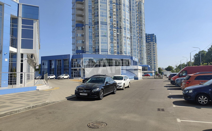 Сдаю 1 этаж 1 линия с ремонтом, 140 м² фото