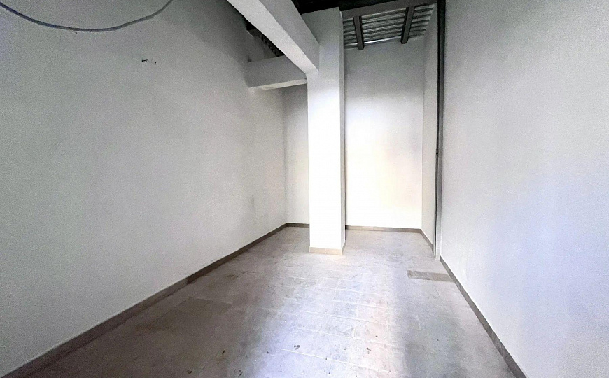 Сдаётся тёплый склад в центре Ижевска, 30м², свой вход фото