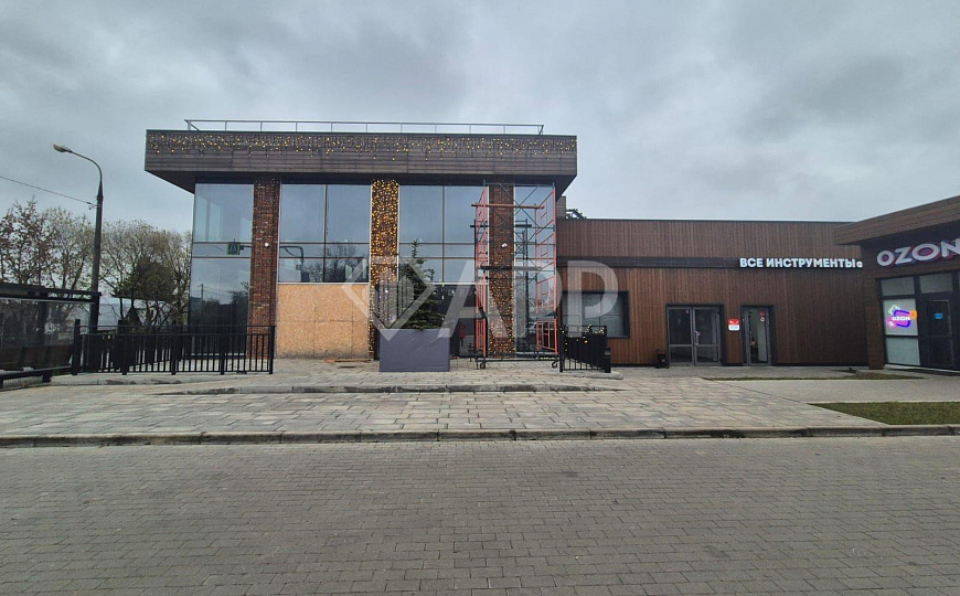 Ресторан / Шоурум под ключ в новом ТЦ. Высота 6 м. Эксплуатируемая крыша. Своя парковка фото