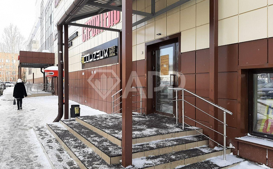 Торговые площади в ТЦ "Амурский" 12-24 м2 фото