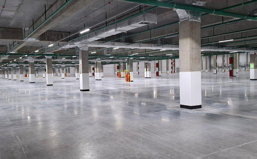 Склад класса А от 6000 м². Высота 13 м, нагрузка 8 т/м², 98 доков. фото