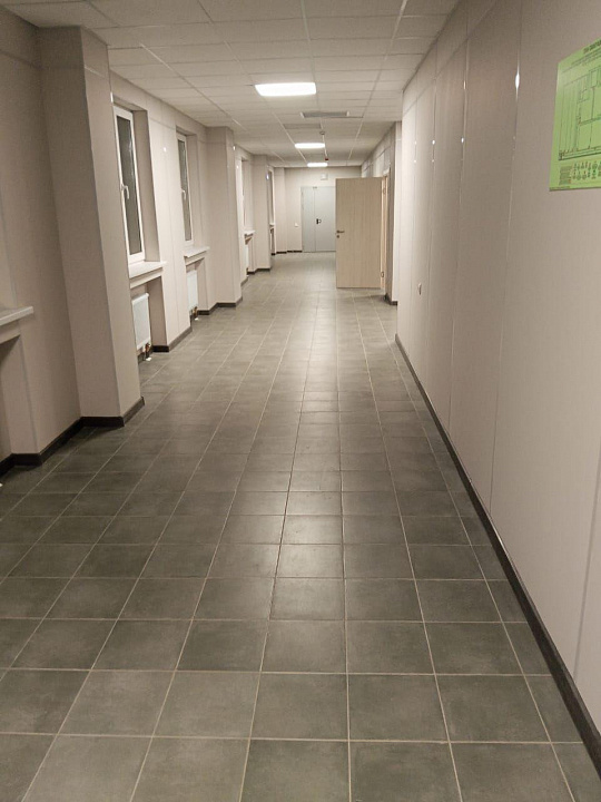 Склад класса А от 6000 м². Высота 13 м, нагрузка 8 т/м², 98 доков. фото