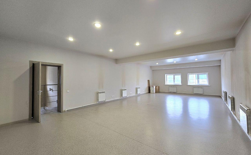 Производственное помещение, 700 м² фото