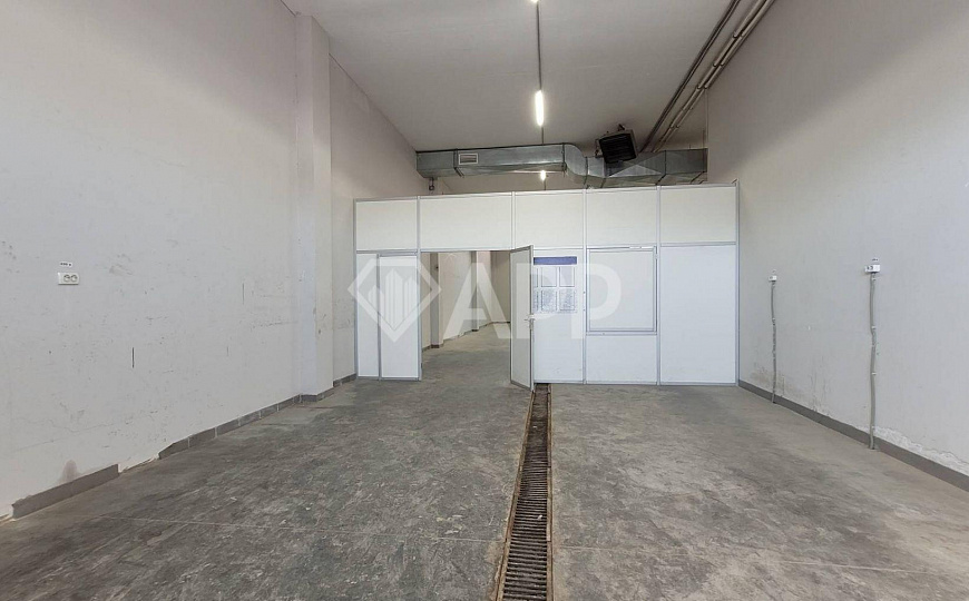  Сдам в аренду склад под фулфилмент 212м². Потолок 5 м. Теплое. Въезд Газели.  фото