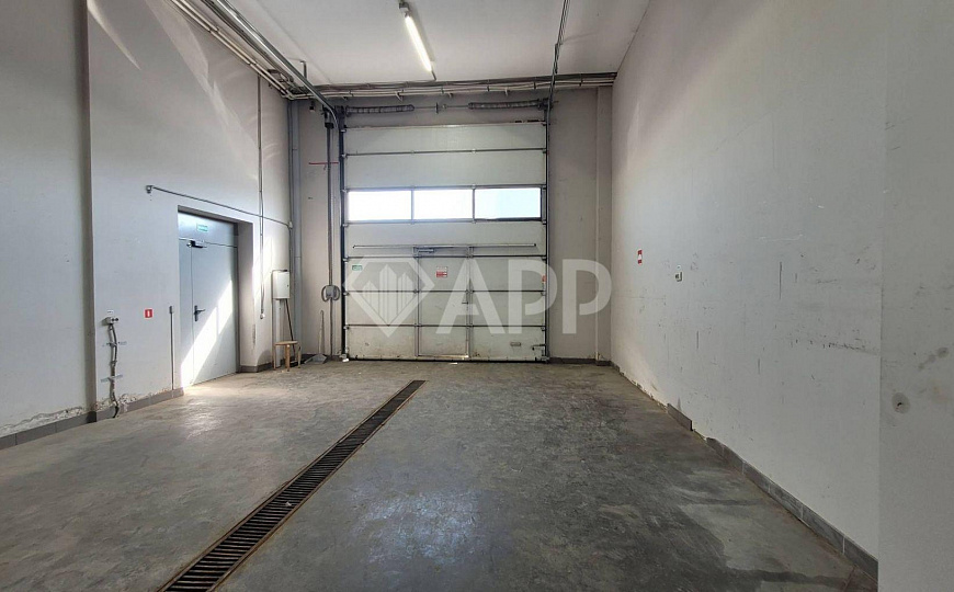  Сдам в аренду склад под фулфилмент 212м². Потолок 5 м. Теплое. Въезд Газели.  фото