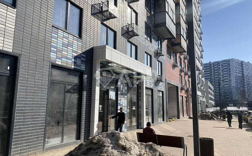 Сдам торговое помещение, 54,2 м² фото