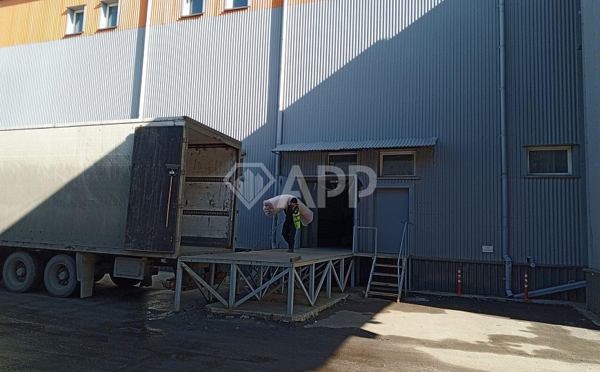 Сдам складское помещение, 388 м² фото