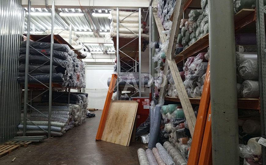 Сдам складское помещение, 388 м² фото