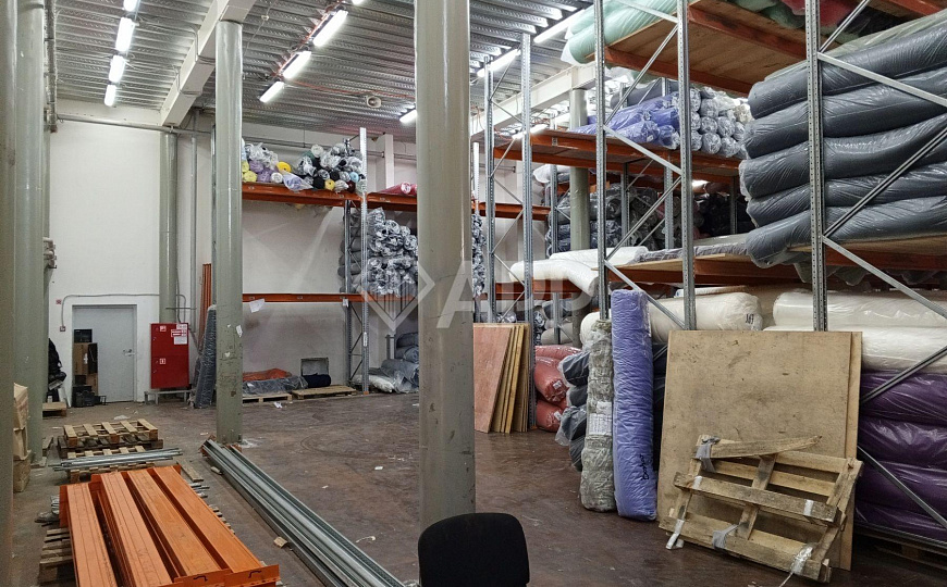 Сдам складское помещение, 388 м² фото