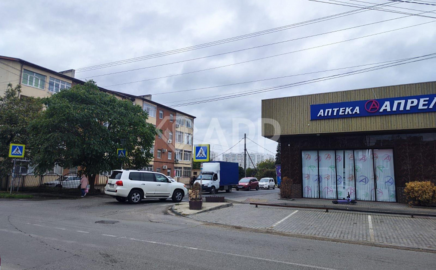 Сдаю 1 этаж 1 линия с ремонтом  60 м² фото