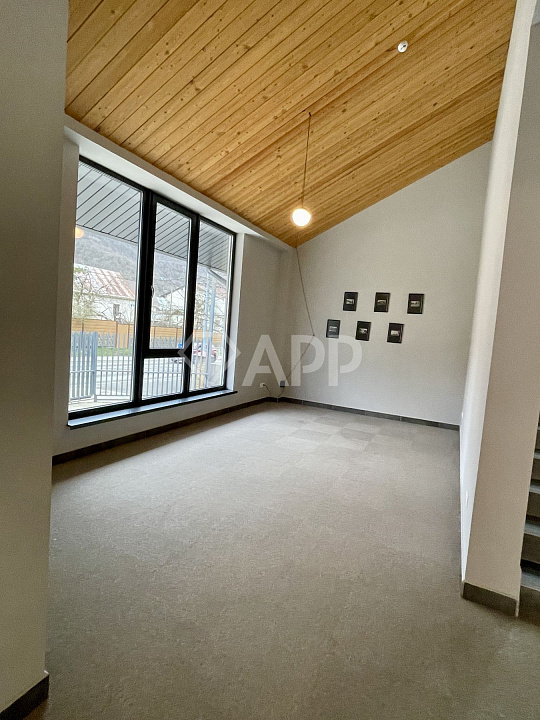 Сдам на Красной поляне здание 713 м² фото