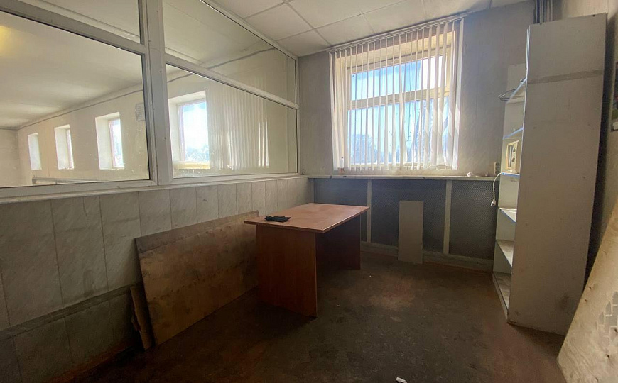 Помещение свободного назначения 430 м2 фото