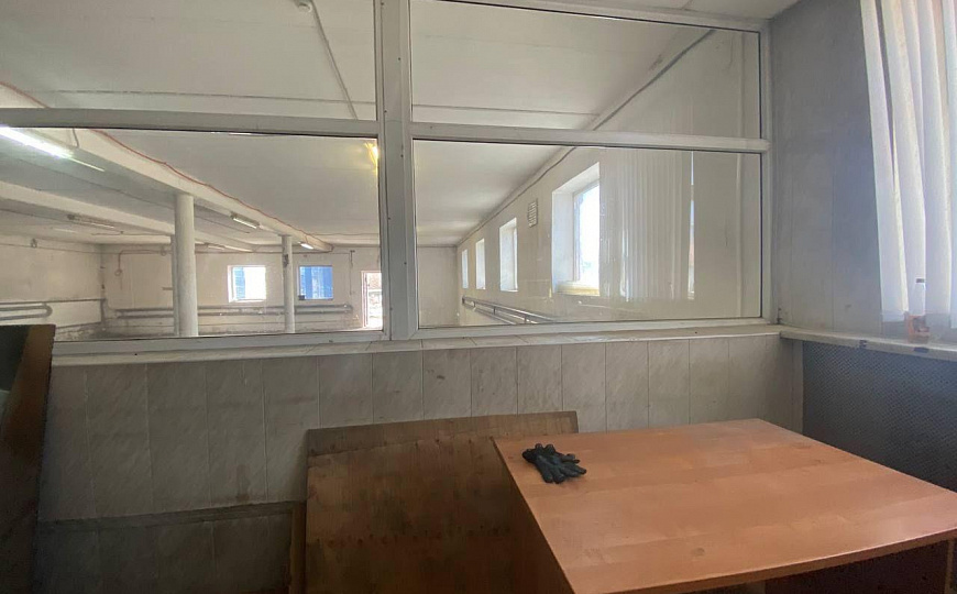 Помещение свободного назначения 430 м2 фото