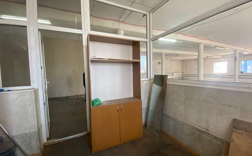 Помещение свободного назначения 430 м2 фото