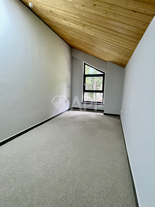 Продается здание на Красной поляне 713 м² фото