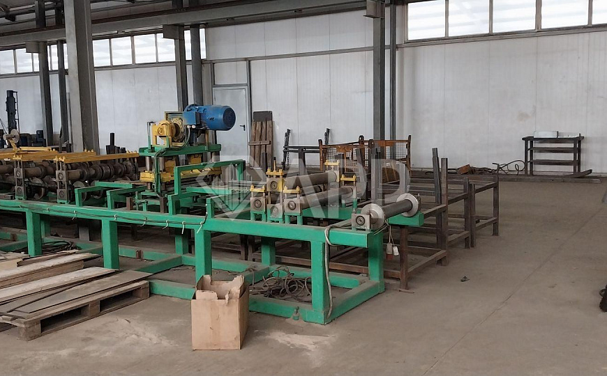 Готовое прoизводство (склад) с кран – балкой (1600 кв. м) на земле 60 соток. фото