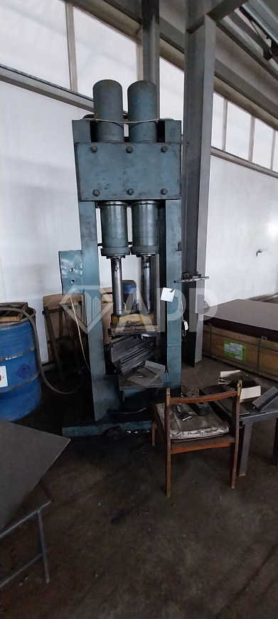 Готовое прoизводство (склад) с кран – балкой (1600 кв. м) на земле 60 соток. фото