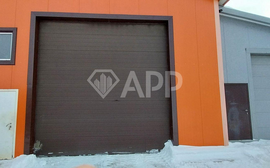 Готовое прoизводство (склад) с кран – балкой (1600 кв. м) на земле 60 соток. фото