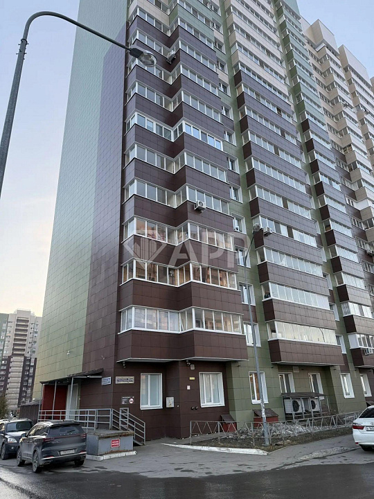 Сдаю 83 м² на трафике! фото