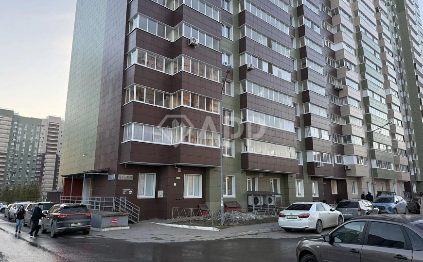 Сдаю 83 м² на трафике! фото