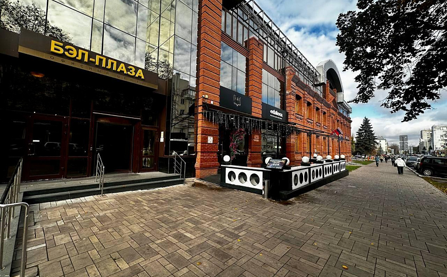 Помещение 550 м² под ресторан в БЦ «БэлПлаза» фото