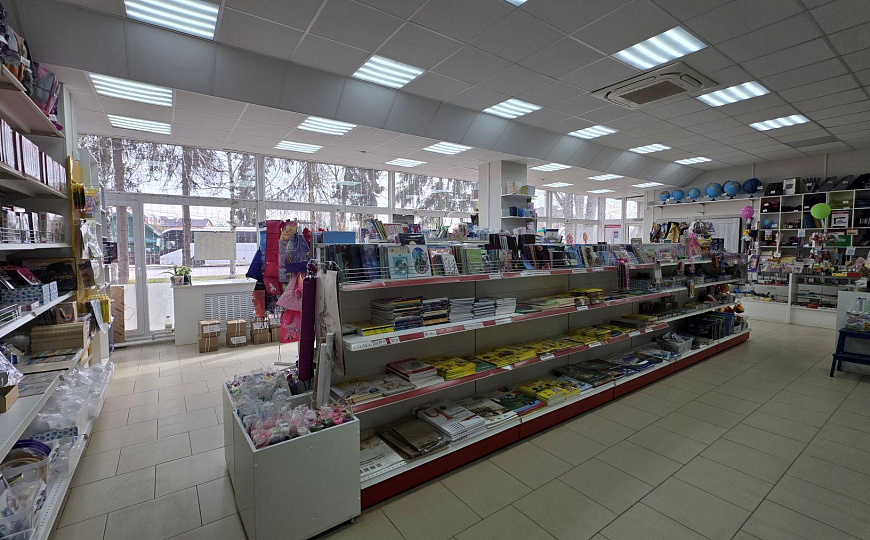 Сдам торговое помещение, 121,3 м² фото