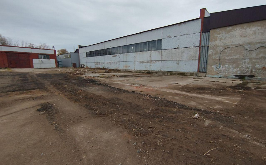Продается 0,5 га промка с боксом 440 кв.м фото