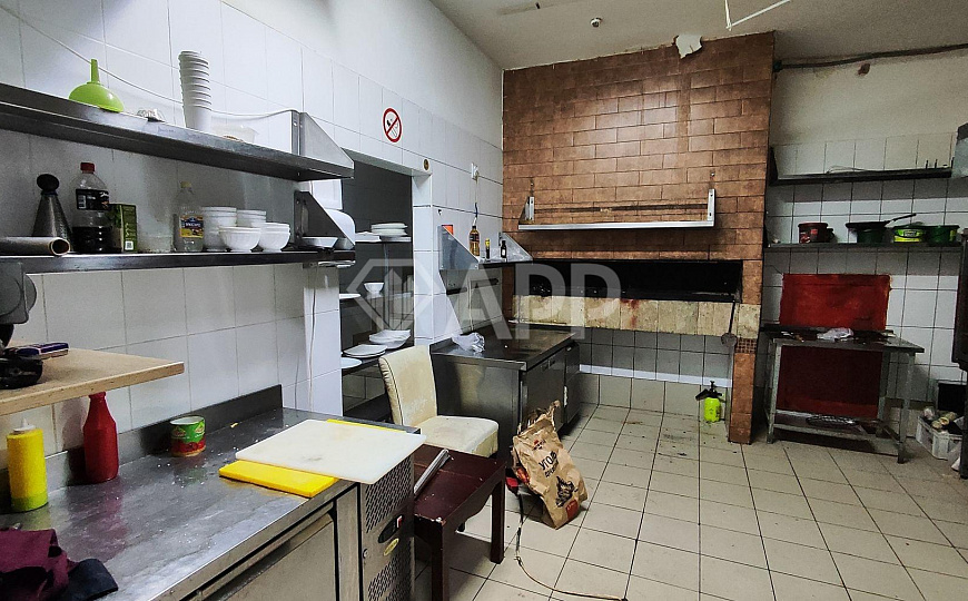 Сдам помещение 460 м²  под кафе-ресторан фото