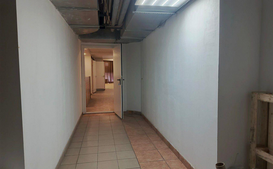 Продам офисное помещение, 830 м² фото