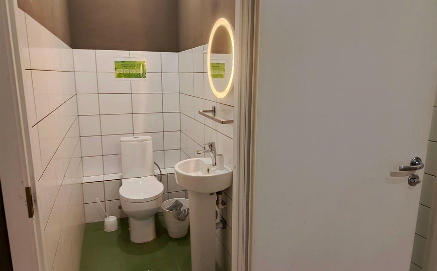 Продам офисное помещение, 830 м² фото