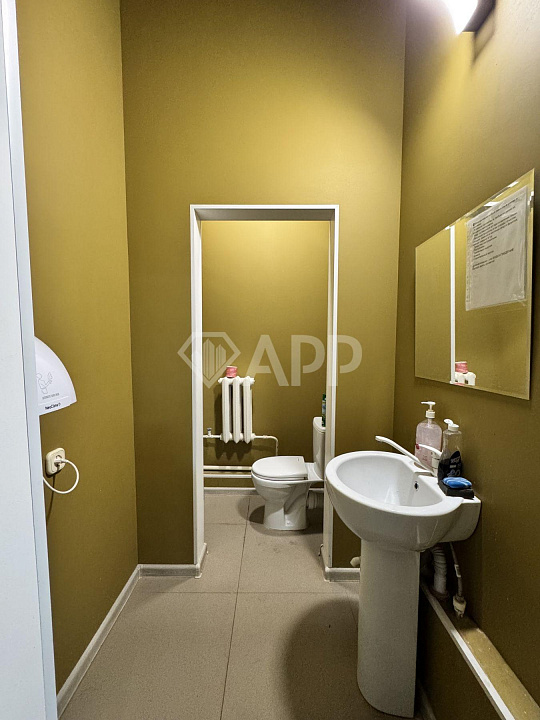 Офисное помещение 72,7 кв.м фото