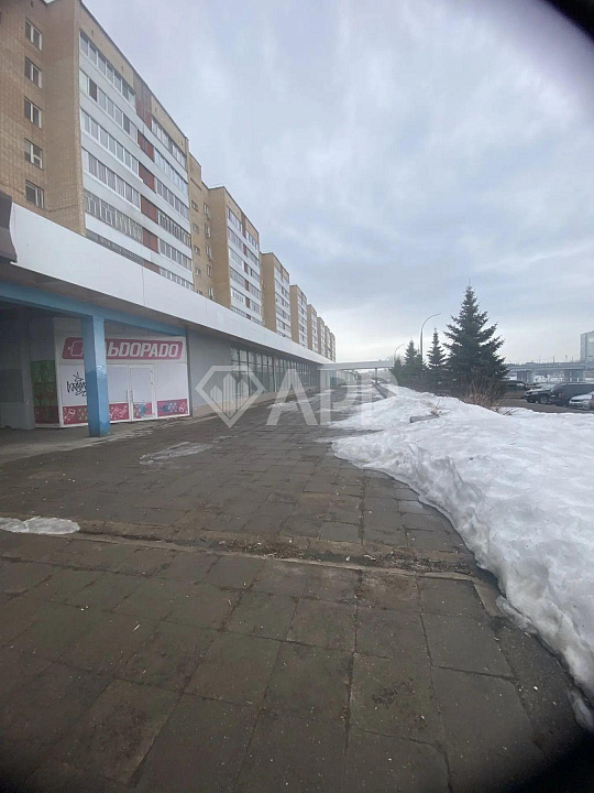 Сдам торговое помещение, 1 030 м² фото