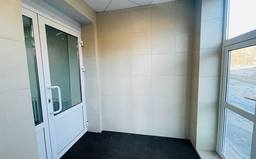 Сдам помещение на 1 линии 219м² фото