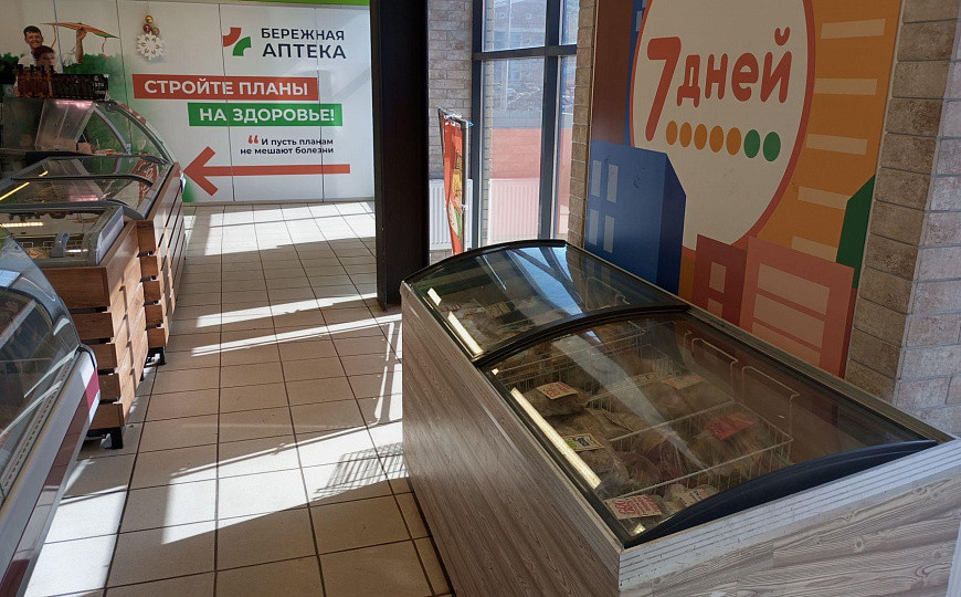 Торговая площадь на Экорынке ул.Холмогорова фото