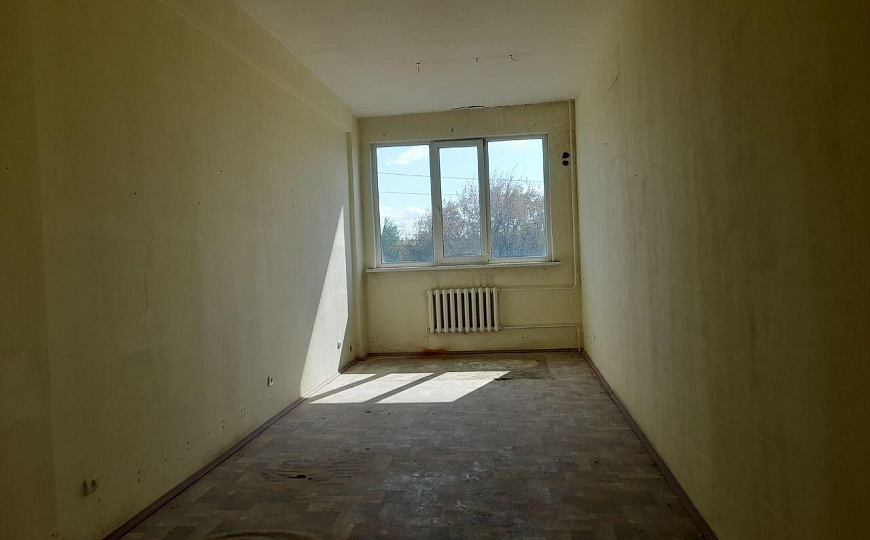 Отдельно стоящее здание, 2300 м2 фото