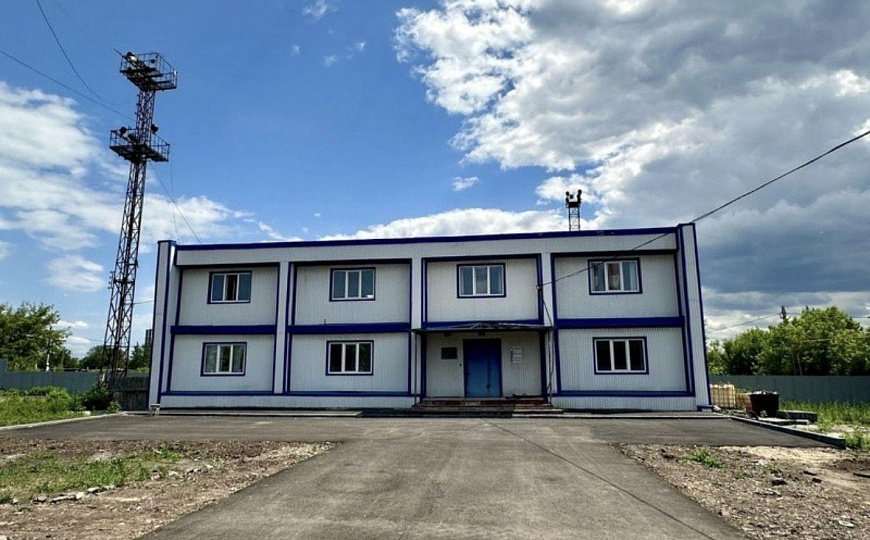 База 800 м2  с ж/д веткой на участке 1,1 га  фото