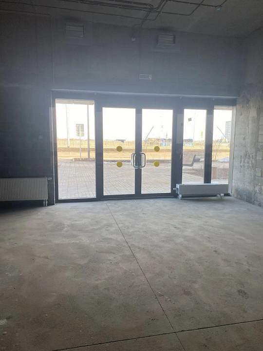 Сдам торговое помещение, 209 м² фото