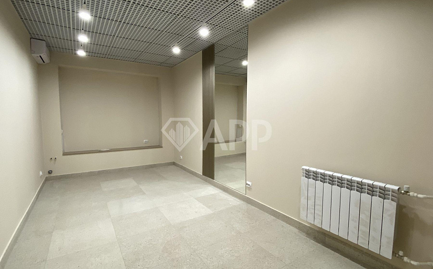 Новый офис с мокрой точкой фото