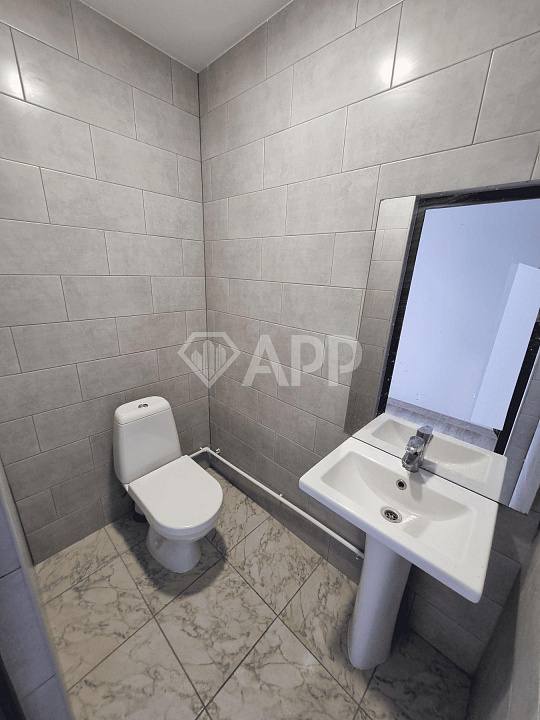 Сдаю офис 40 м² с ремонтом и парковкой фото