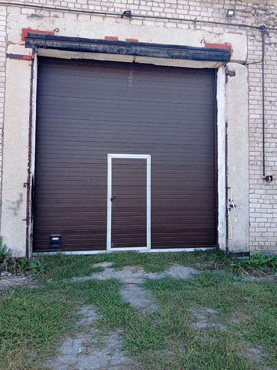 Помещение с арендаторами, 1300 м2 фото