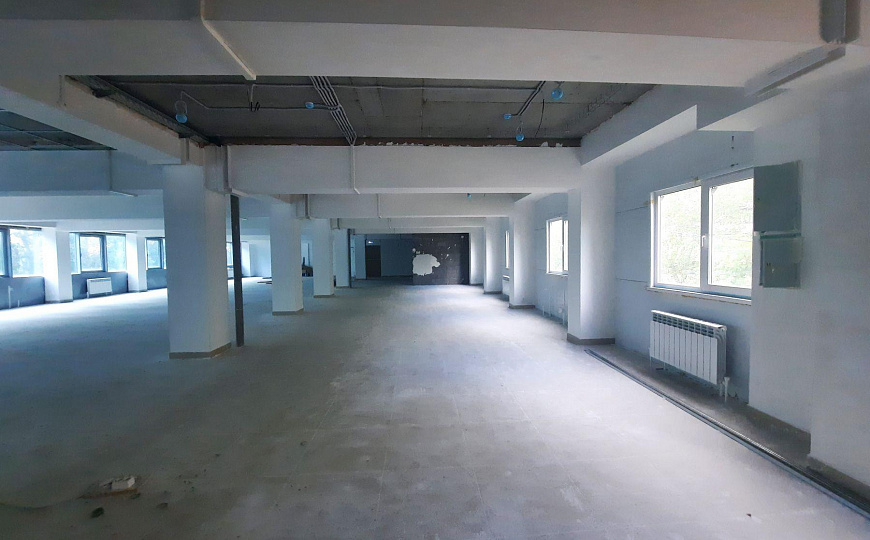 Продам отдельно стоящее здание, 2 000 м² фото