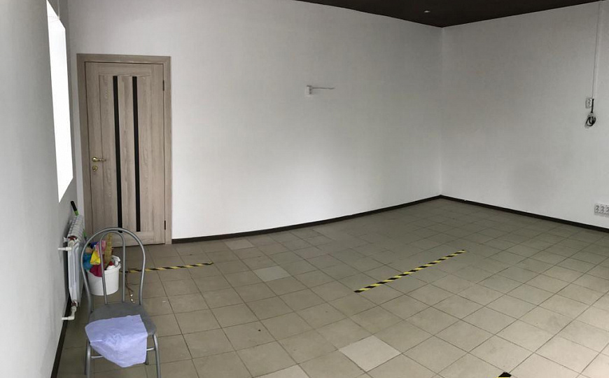 Площадь в торговом комплексе, отд. вход 39 м² фото