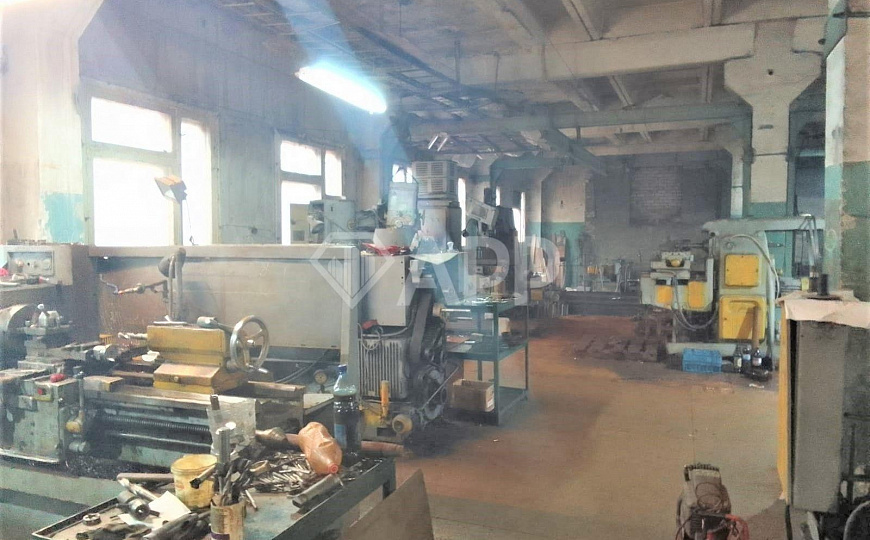 Продам производственное помещение, 1 500 м² фото